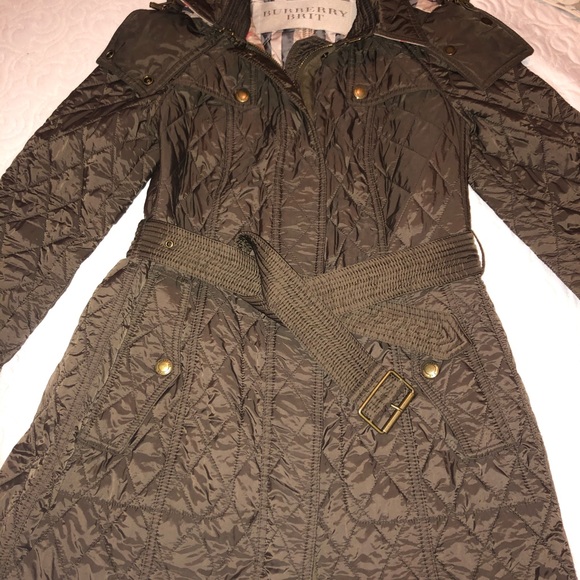SOLD Burberry Finsbridge Belted Quilted Jacket - Picture 3 of 7